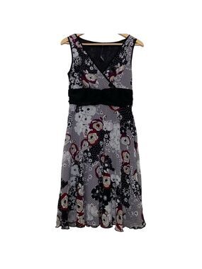 Reitmans new midi dress sleeveless black white red contemporary v neck jersey
